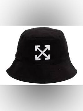 NWT Off-White Arrow Bucket Hat Black & White OS Ret. $385